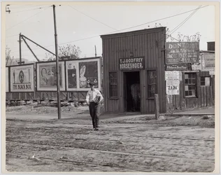 T. J. Godfrey Hufschmied, 3968 Chouteau